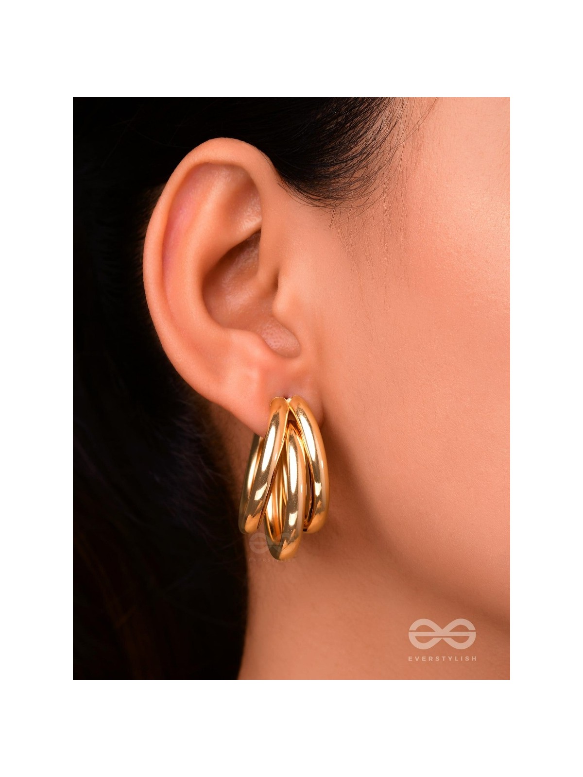 The Elegant Statement Makers - Golden Stud Earrings