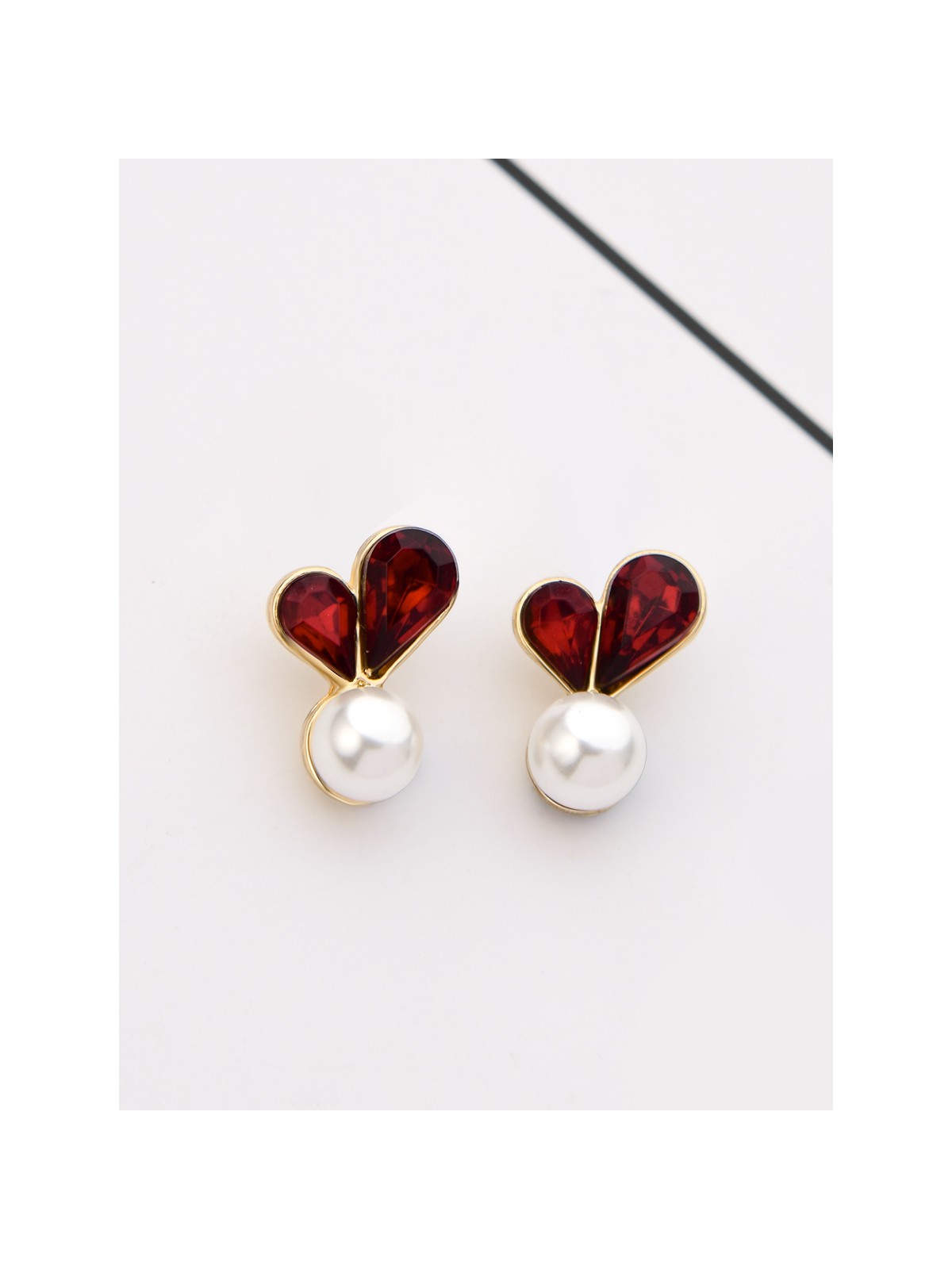 The Little Shimmery Pearl Hearts - Tiny Trinket Earrings