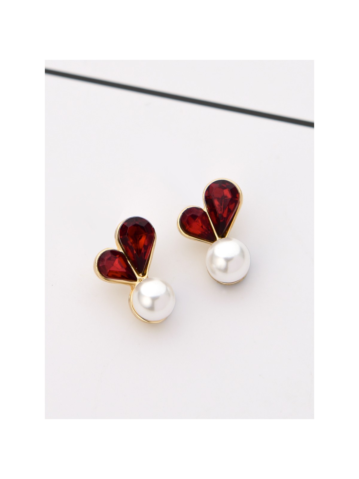 The Little Shimmery Pearl Hearts - Tiny Trinket Earrings