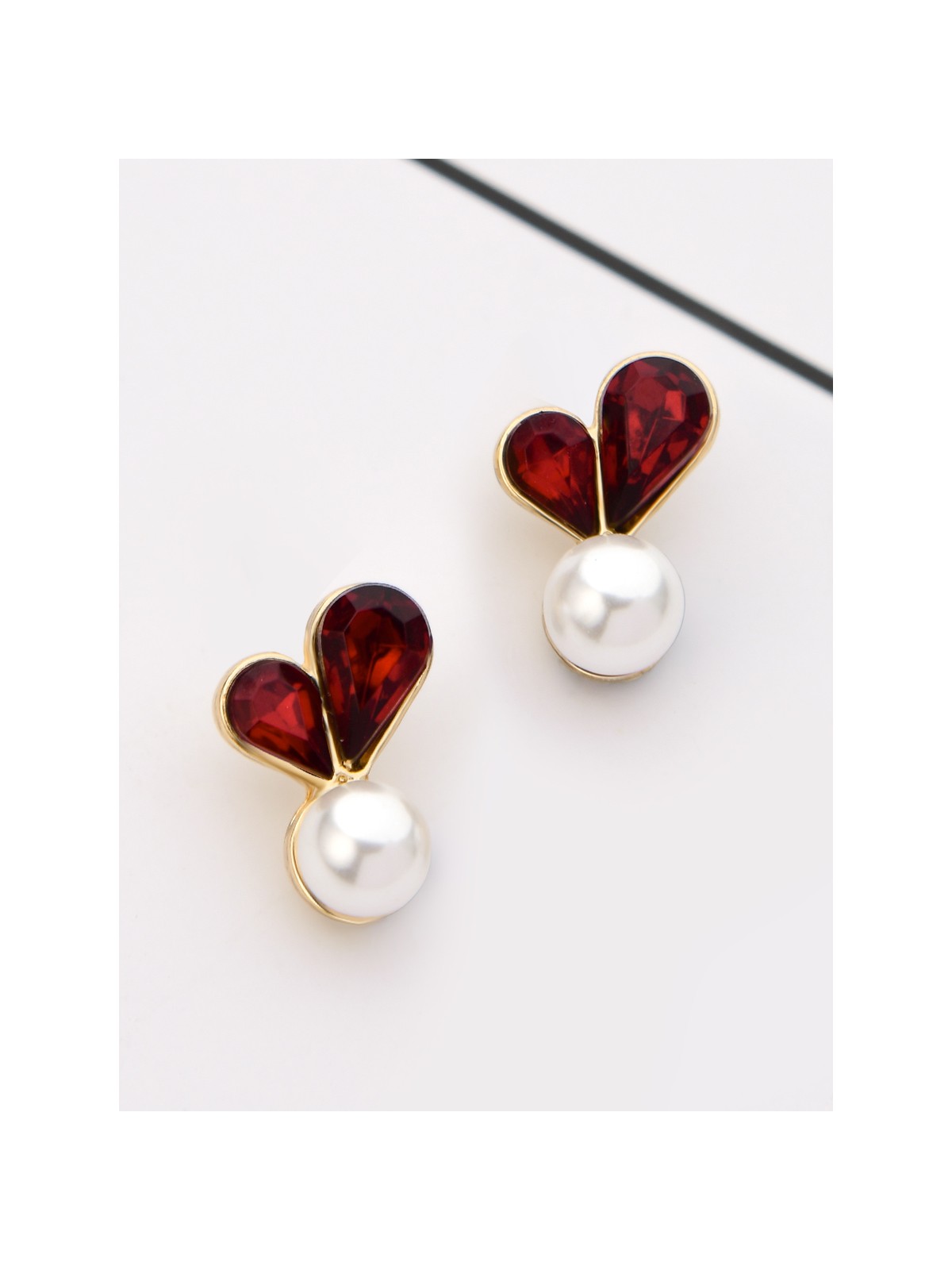 The Little Shimmery Pearl Hearts - Tiny Trinket Earrings