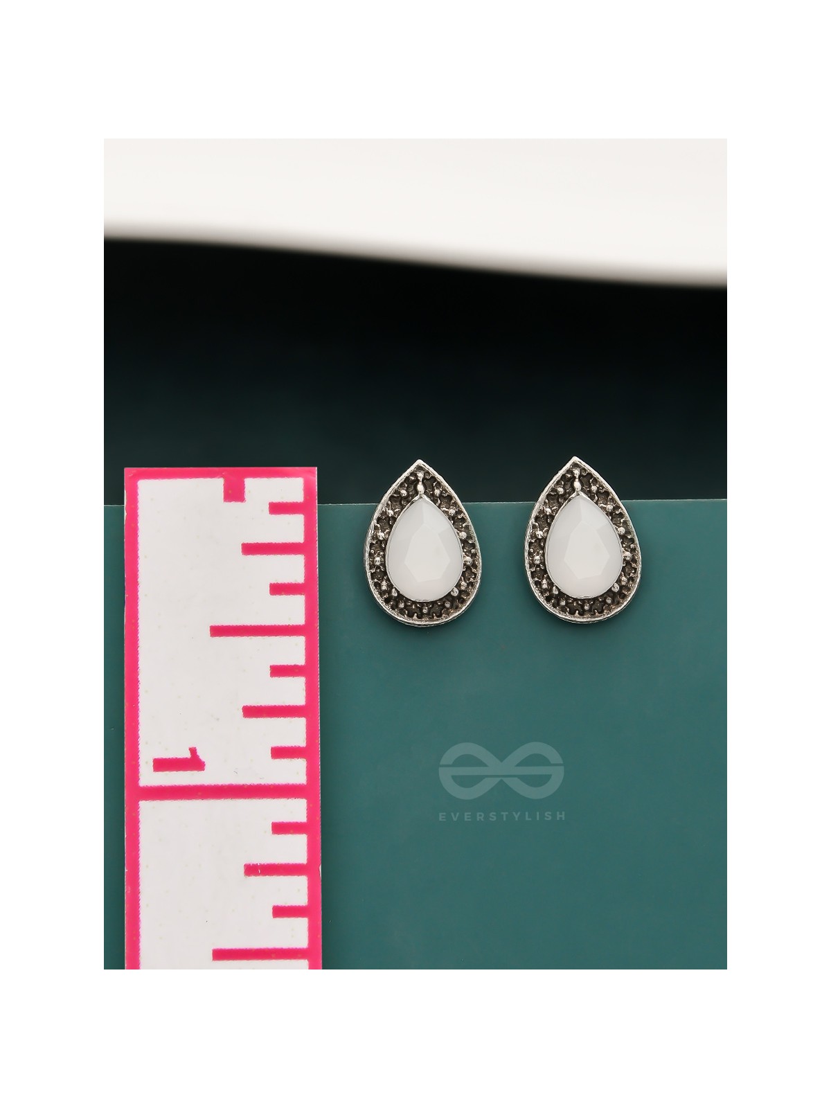 The Sparkling Dew- Silver Stud Earrings