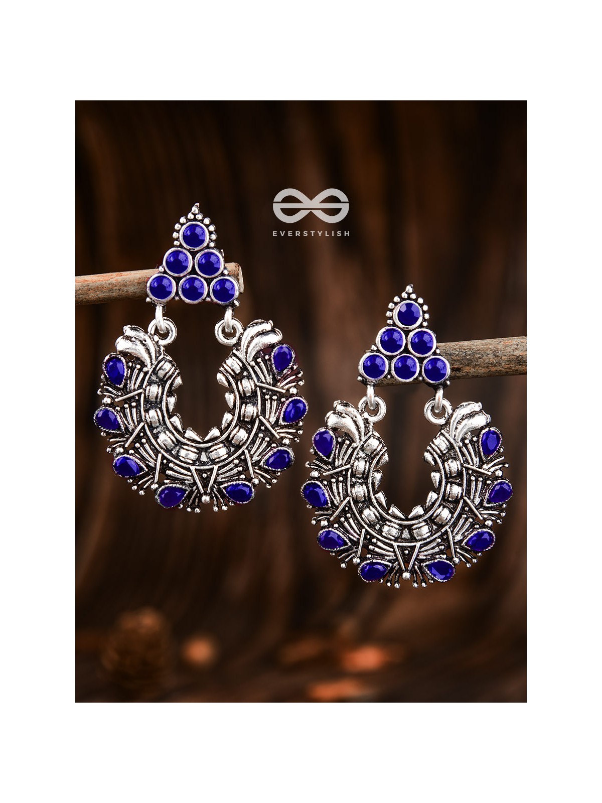 An Intricate Shimmer (Sapphire Blue) - The Embellished Oxidised Collection