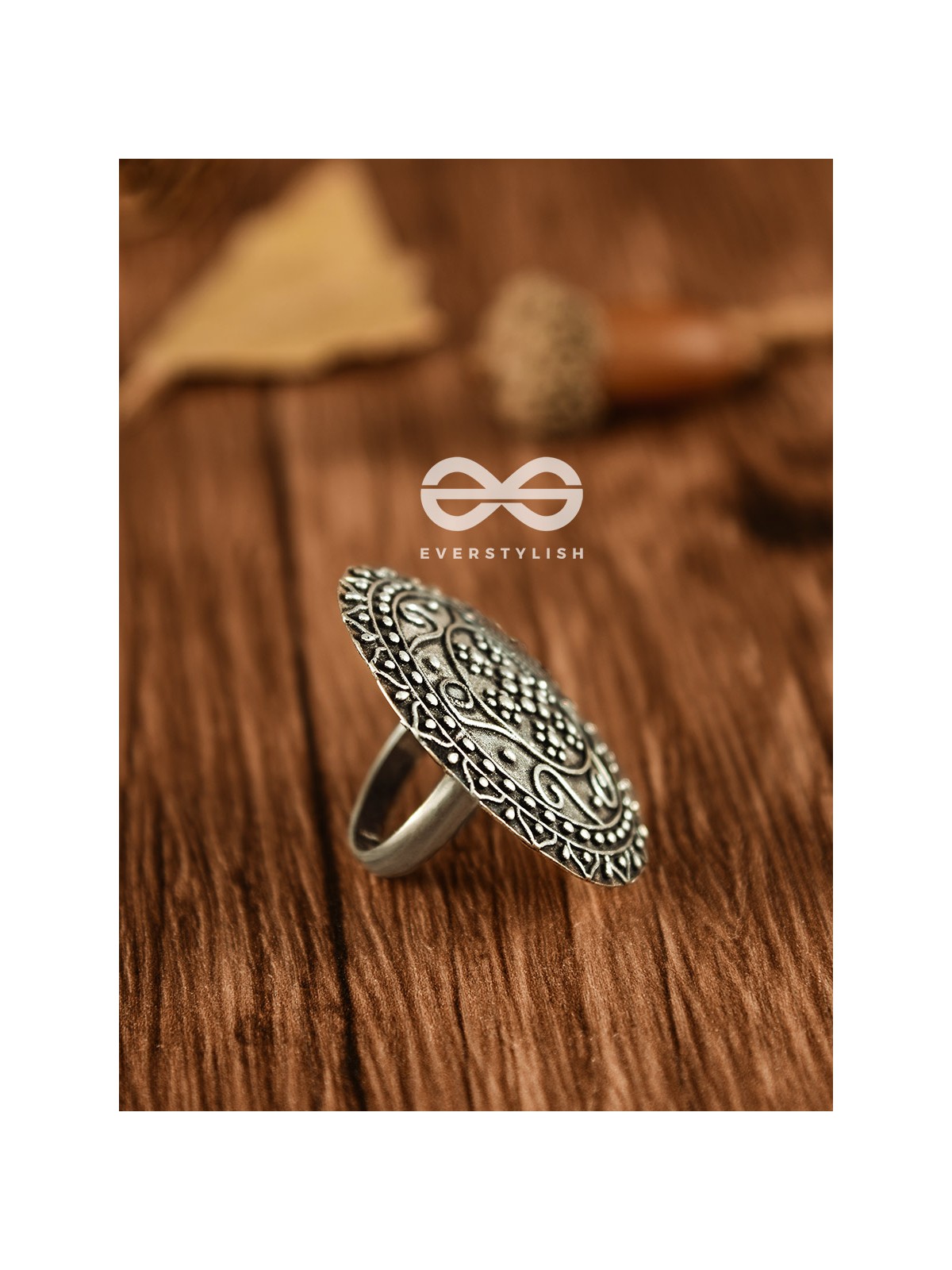 The Curved Artwork - Oxidised Boho Ring