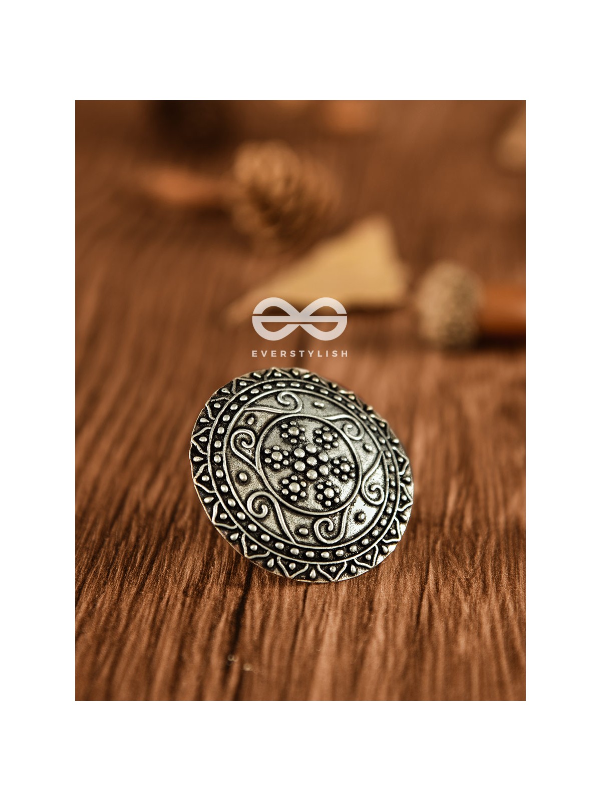 The Curved Artwork - Oxidised Boho Ring