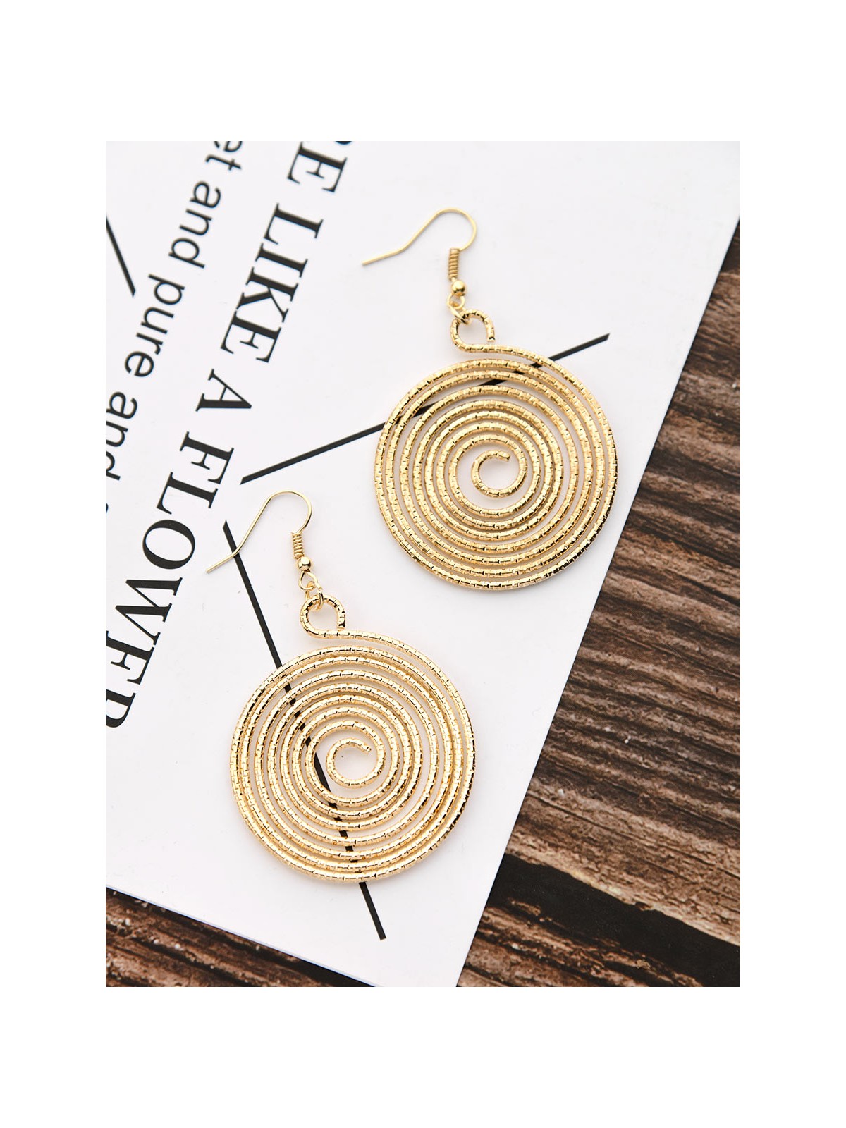 The Shimmery Hypnosis - Golden Elegant Earrings