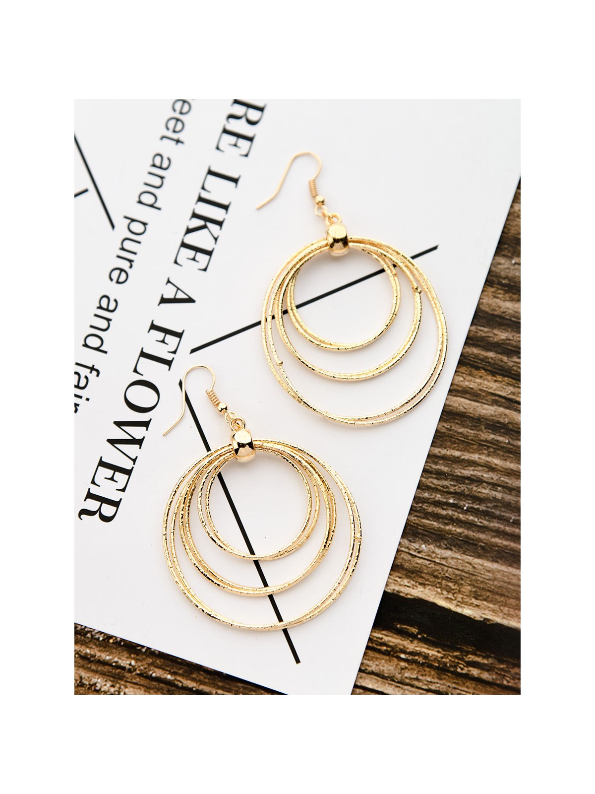 The Shimmery Circles - Golden Elegant Earrings