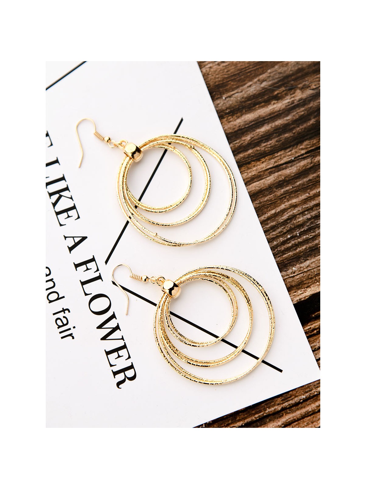 The Shimmery Circles - Golden Elegant Earrings