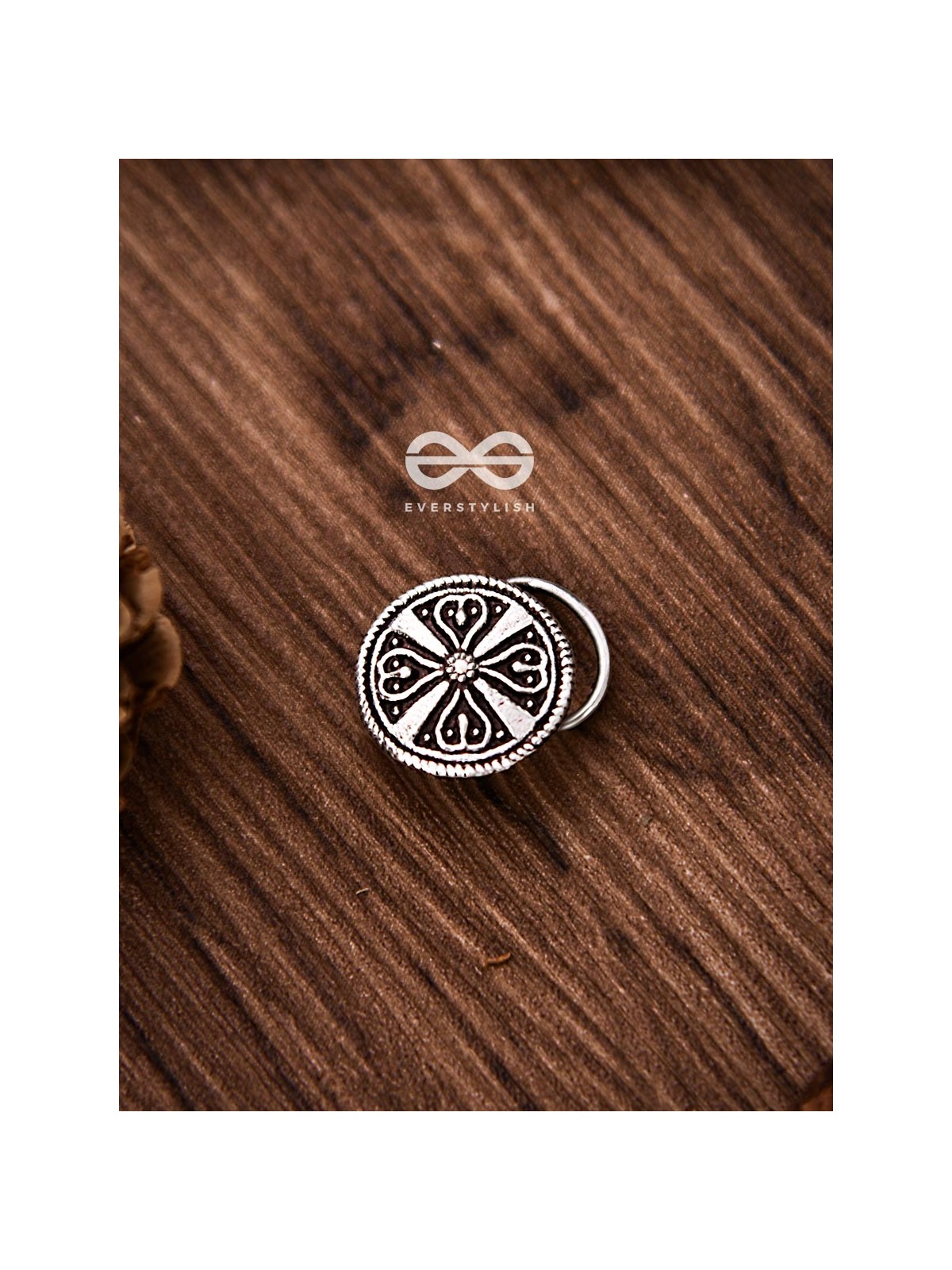 The Little Emblem Non-piercing Boho Nosepin