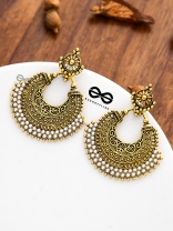 An Elegant Intricate Pearl Delight (Golden) - Embellished Oxidised Collection