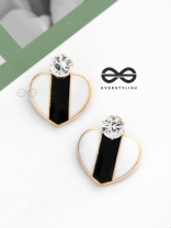 The Chic Valentine - Golden Heart Studs