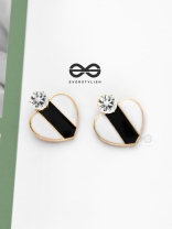 The Chic Valentine - Golden Heart Studs