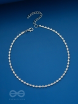 Elegance around my Neck - Silver Statement Neckpiece