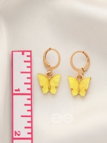 Take the Sky Like a Butterfly - Cute Golden Dangler Earrings (Light Yellow)