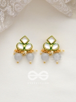 The Magical Mystique - Set of Statement Earrings and Choker (Grey)