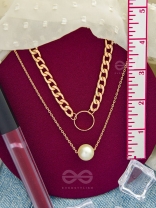 The Epitome of Elegance- Layered Pearl Neckpiece