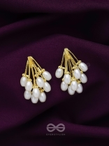Pearlicious Flowers- Golden Pearl Earrings