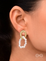 Sun n Moon- Golden Pearl Earrings