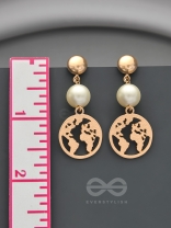 The Frosty Globe- Golden Pearl Earrings