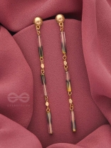 Day In, Day Out-Golden Resin Earrings (Ivory White and Lead Black)