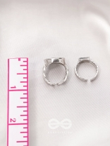 The Ebony Wonders- Set of Two Silver Rings