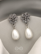 The Frosty Dewdrop- Oxidised Pearl Earrings
