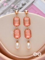 The Purple Prose- Golden Pearl Earrings