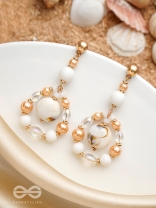 Sand n Shells- Golden Embellished Earrings