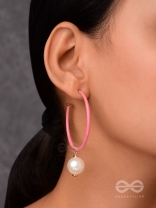 DAZZLING DEWDROP DREAM - CUTE PEARL EARRING