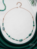 The Mossy Cascade - Bold Golden Neckpiece With Anti-Tarnish Coating 