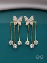 BEEN WINGING IT - GOLDEN SPARKLING EAR JACKETS