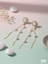 BLOOMIN HIGH - GOLDEN PEARL EAR JACKETS