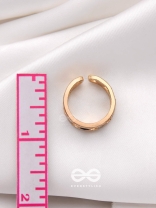 ENVELOPED IN HEARTS - GOLDEN STATEMENT RING (BLACK)
