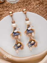 SHIMMERING SEASIDE - STATEMENT DROP EARRINGS