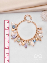 THE CRYSTALLINE SHORE - CASUAL BEADED BRACELET