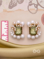 Varkshya - The Shining Forest - Green Pearl Stud Earrings