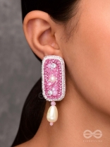 VARAVARSHINI - BESTOWER OF BOONS - STONE, BEADS AND PEARLS EMBROIDERED EARRINGS