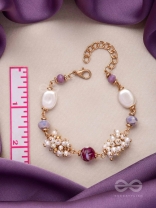 A MAUVE MOON - CLASSY BEADED BRACELET