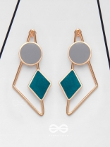 THE ELEGANT APEX - GOLDEN ENAMELED EARRINGS