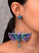 MAINAKA - THE MAGNIFICENT WINGS - SEQUINS, STONES AND BEADS EMBROIDERED EARRINGS