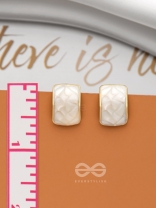 THE CLASSIC RADIANCE  - GOLDEN ENAMELLED STUD EARRINGS (WHITE)