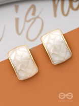 THE CLASSIC RADIANCE  - GOLDEN ENAMELLED STUD EARRINGS (WHITE)