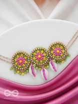 SAKOSHA - THE SEASHELL BEAUTY - SHELLS, BEADS AND RESHAM EMBROIDERED NECKPIECE