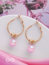 THE PINK CHAMPAGNE - GOLDEN HOOP EARRINGS