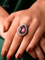 VRASHTA - THE MAGESTIC RAINDROP - STONE AND BEADS EMBROIDERED RING