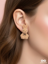 MY FLUFFY BUNNY - VELVET STUD EARRINGS