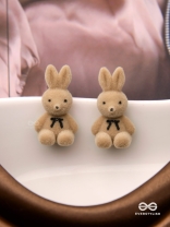 MY FLUFFY BUNNY - VELVET STUD EARRINGS