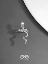 STUDDED SLYTHERIN - STATEMENT SILVER RING (ADJUSTABLE)