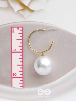 JINGLE BELL RADIANCE - GOLDEN AND WHITE EMBELLISHED PEARL EARRINGS