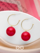 JINGLE BELL RADIANCE - GOLDEN AND RED EMBELLISHED PEARL EARRINGS
