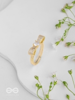 Sparkling Bow Affair - Golden Embellished Ring 